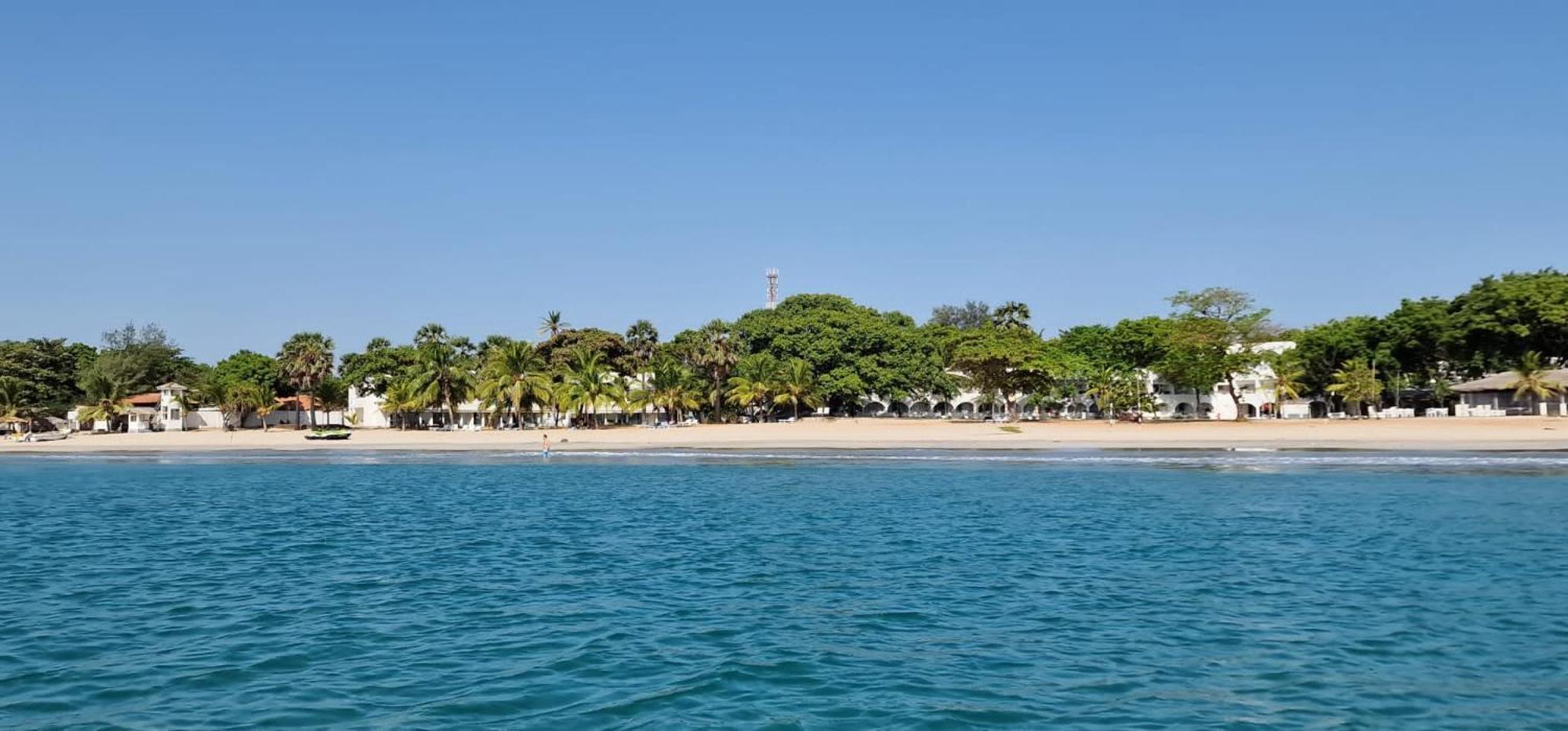 Lucky Beach Resort Тринкомале Екстериор снимка