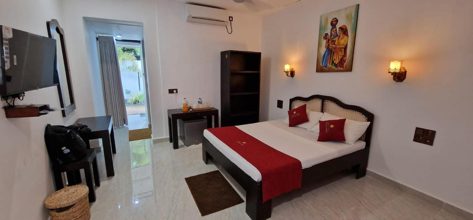 Lucky Beach Resort Тринкомале Екстериор снимка